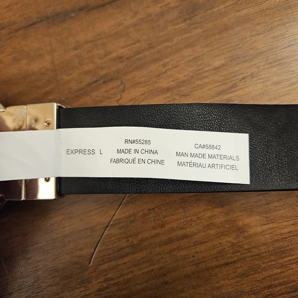 Express Belt Reversible‎ Size L Red Black Faux Alligator Embossed Gold Buckle